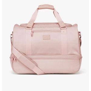 Calpak Stevyn Duffel in pink sand